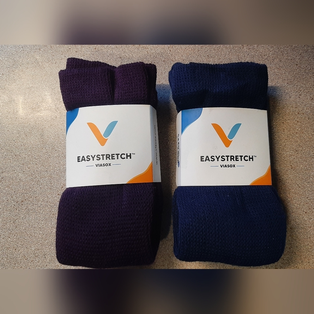 2 x Viasox Easy Stretch S/M Women's 5-9-Men 6-8